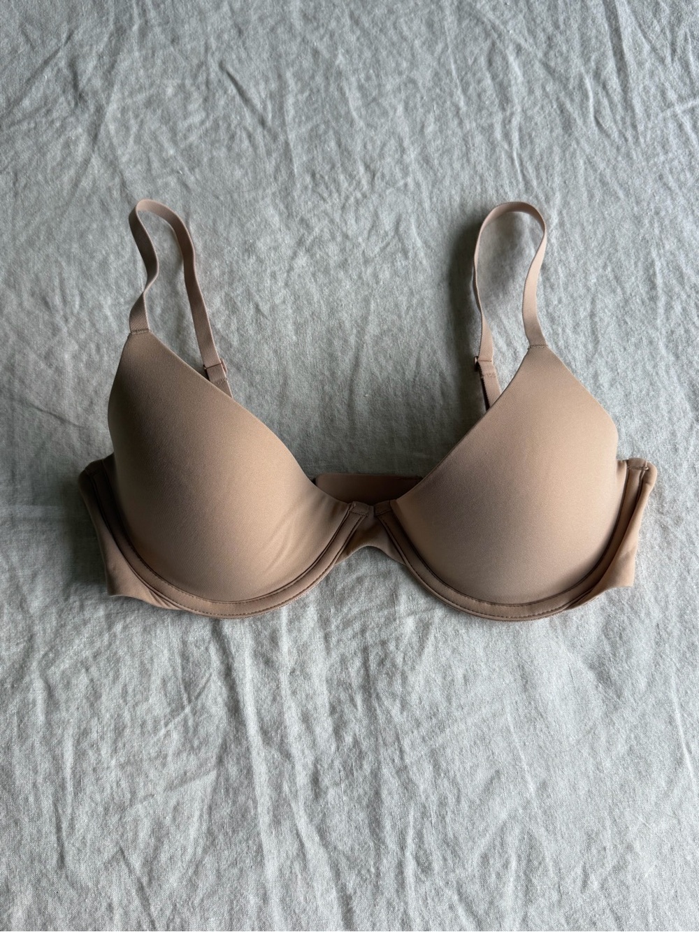 Skims fits everybody plunge bra, 34C